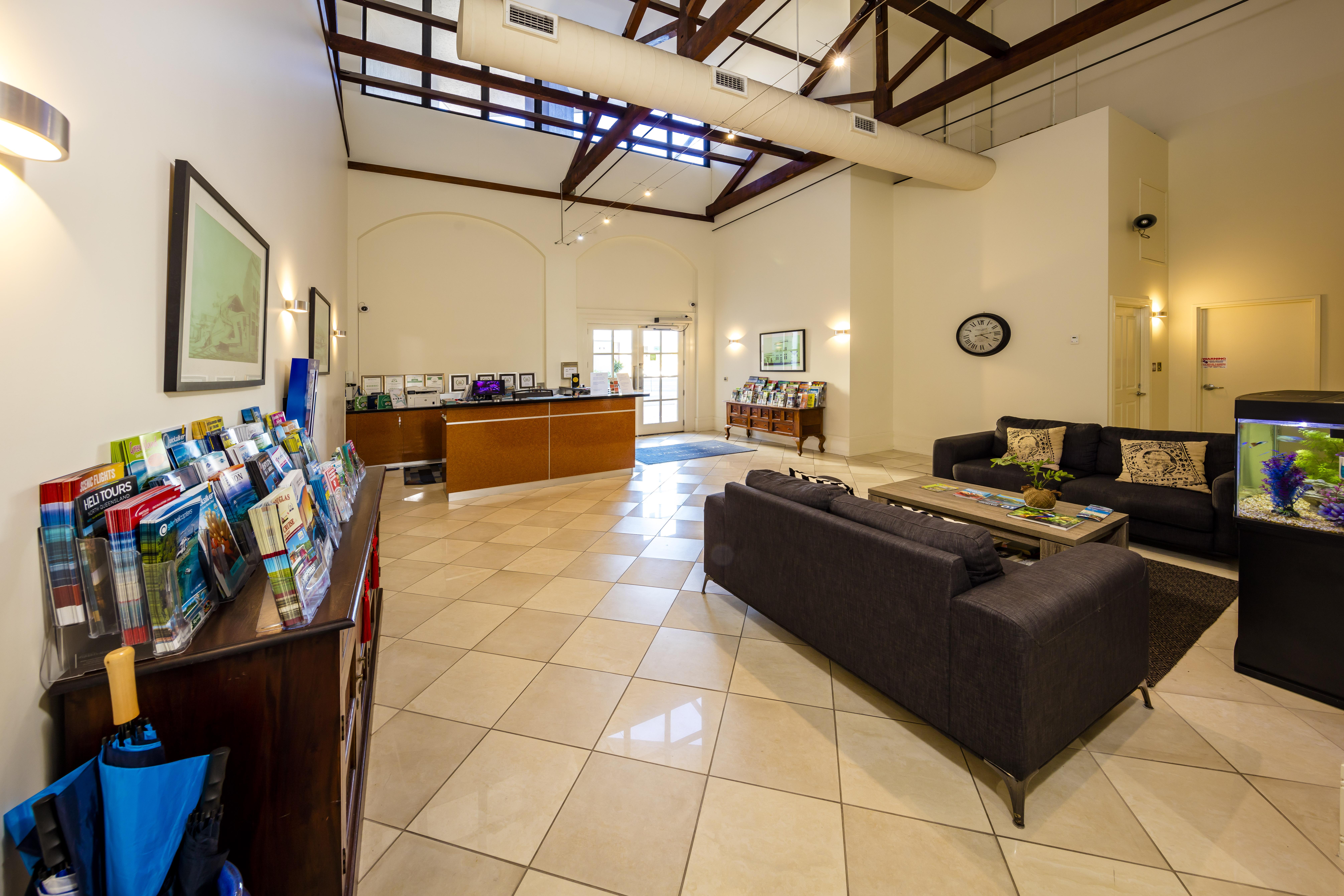 Jack And Newell Holiday Apartments Cairns Eksteriør bilde